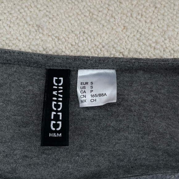 Grey laced bodysuit - Picture 3 of 3